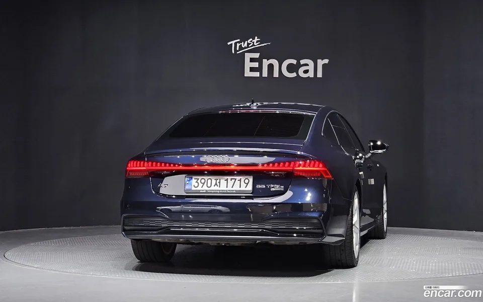Audi A7 (4K) 55 TFSI e 2023 — миниатюра 4