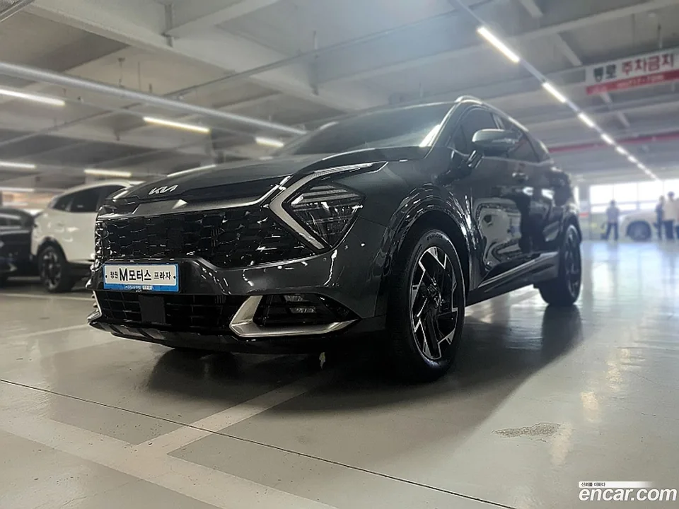 Kia Sportage 1.6 2WD 2024 — фото 1, купить с доставкой в Москву