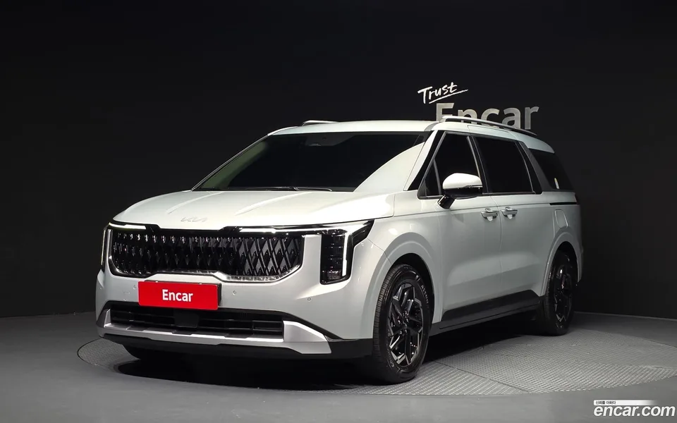 Kia Carnival 9 2025 — фото 1, купить с доставкой в Москву