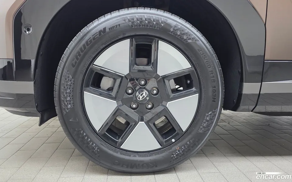 Hyundai SantaFe HEV 1.6 2WD 2023 — миниатюра 2