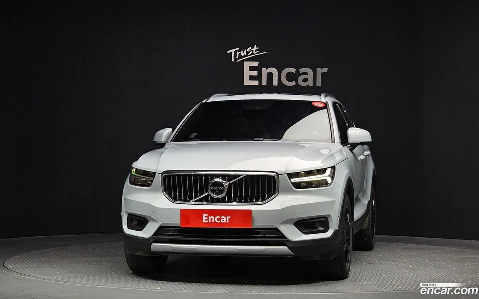 Volvo XC40 B4 2022 — миниатюра 3