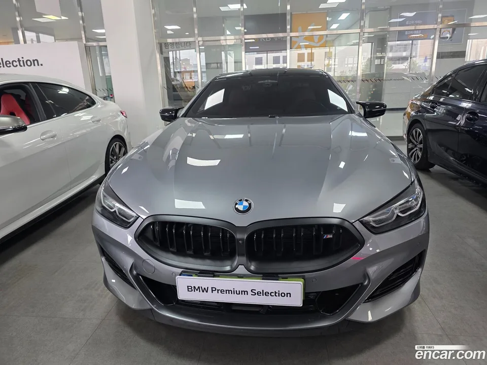 BMW 8 Series M850i xDrive 2025 — миниатюра 3