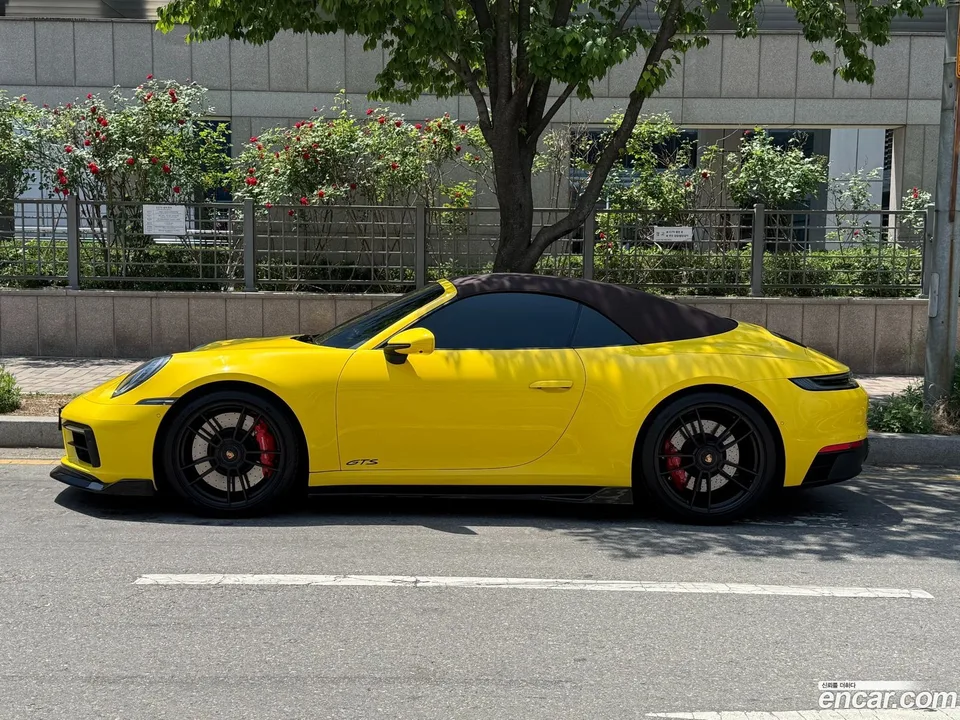 Porsche 911 (992) 4 GTS 2023 — миниатюра 3