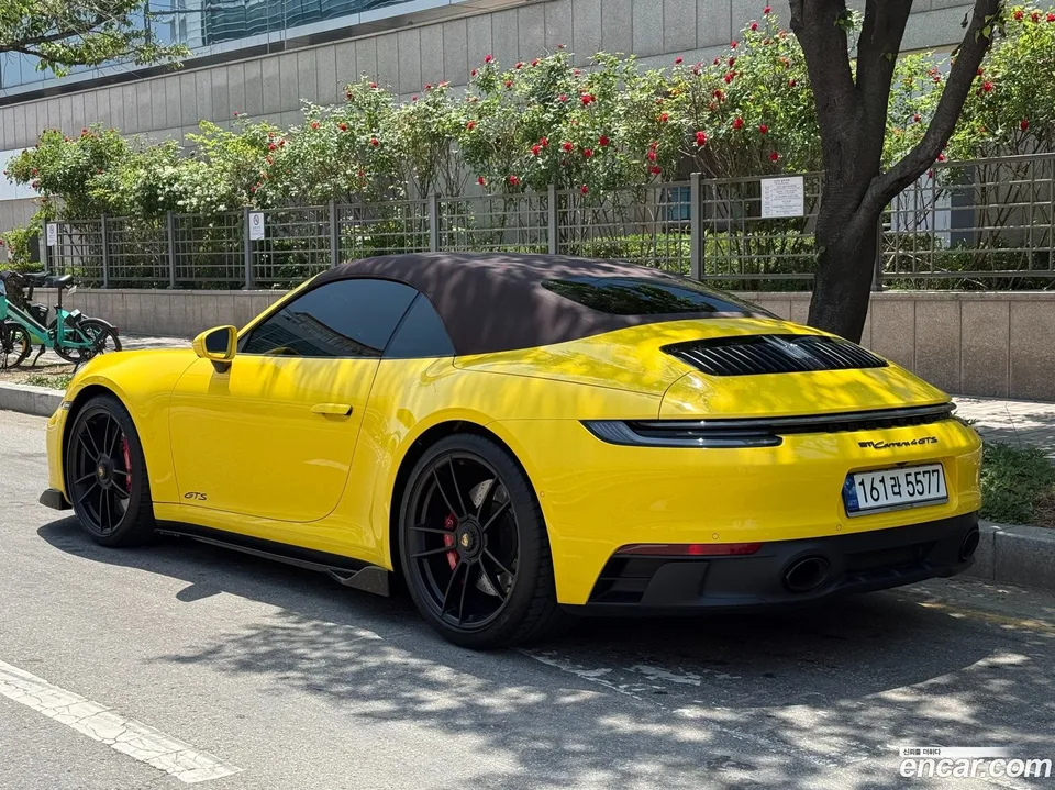 Porsche 911 (992) 4 GTS 2023 — миниатюра 4