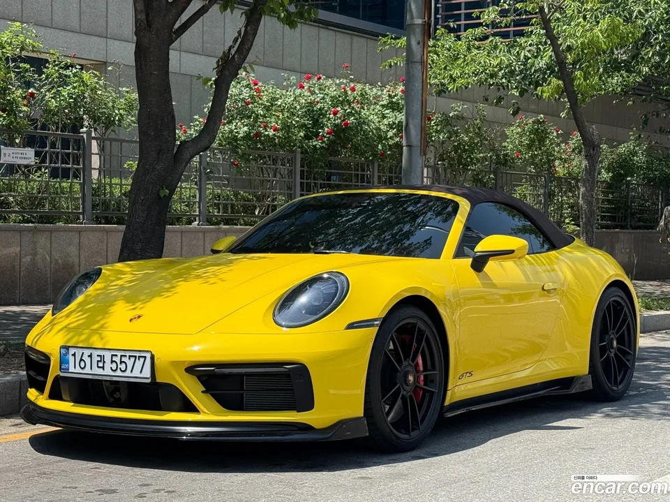 Porsche 911 (992) 4 GTS 2023 — фото 1, купить с доставкой в Москву