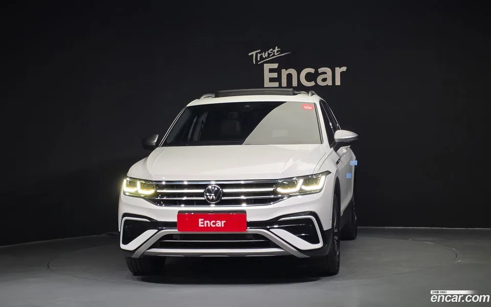 Volkswagen Tiguan Allspace 2.0 TSI 2022 — миниатюра 3