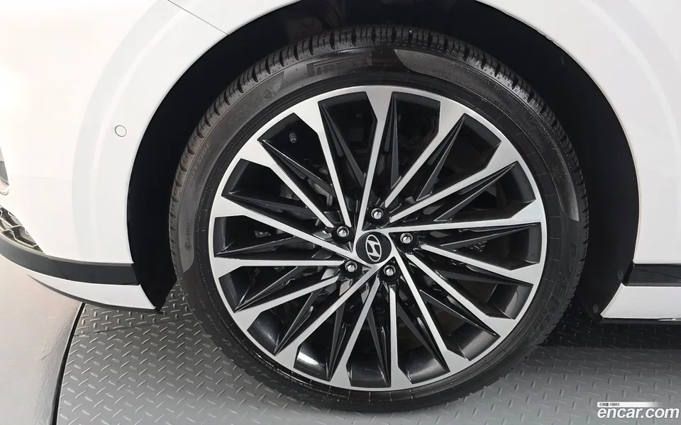 Hyundai Grandeur Hybrid 2024 — миниатюра 2