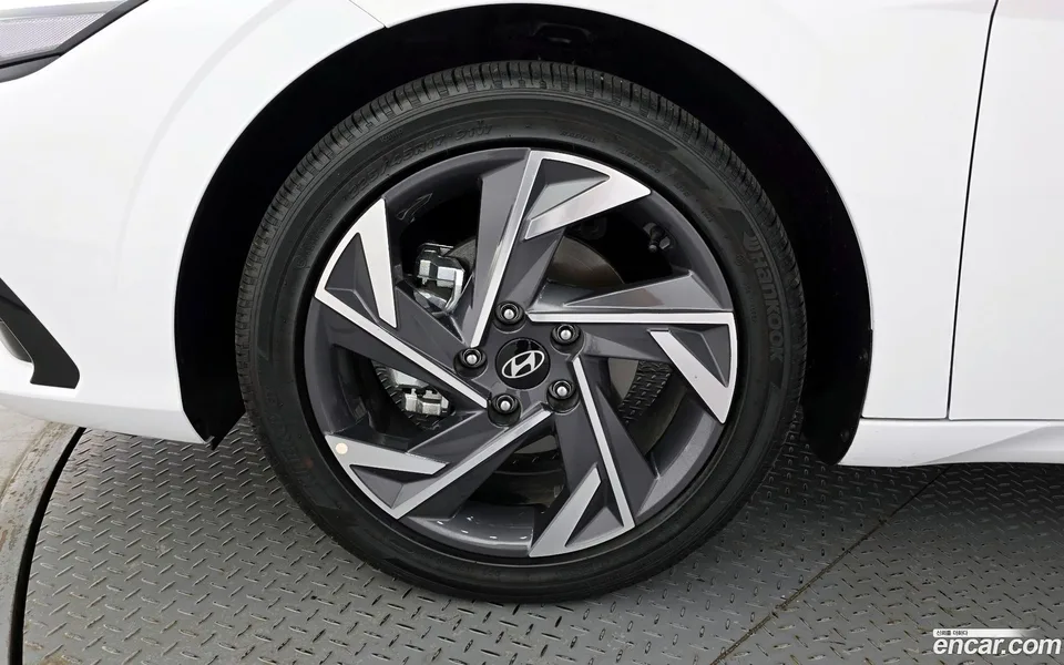 Hyundai Avante CN7 1.6 2025 — миниатюра 5