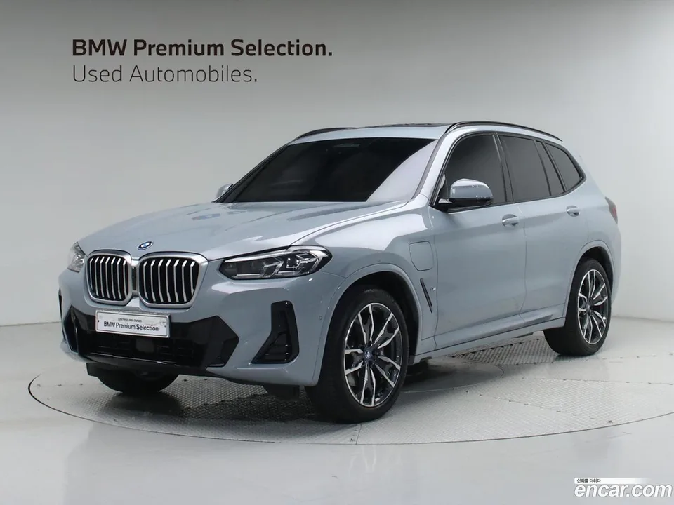 BMW X3 xDrive 30e M 2024 — photo 1, buy with delivery to Moscow