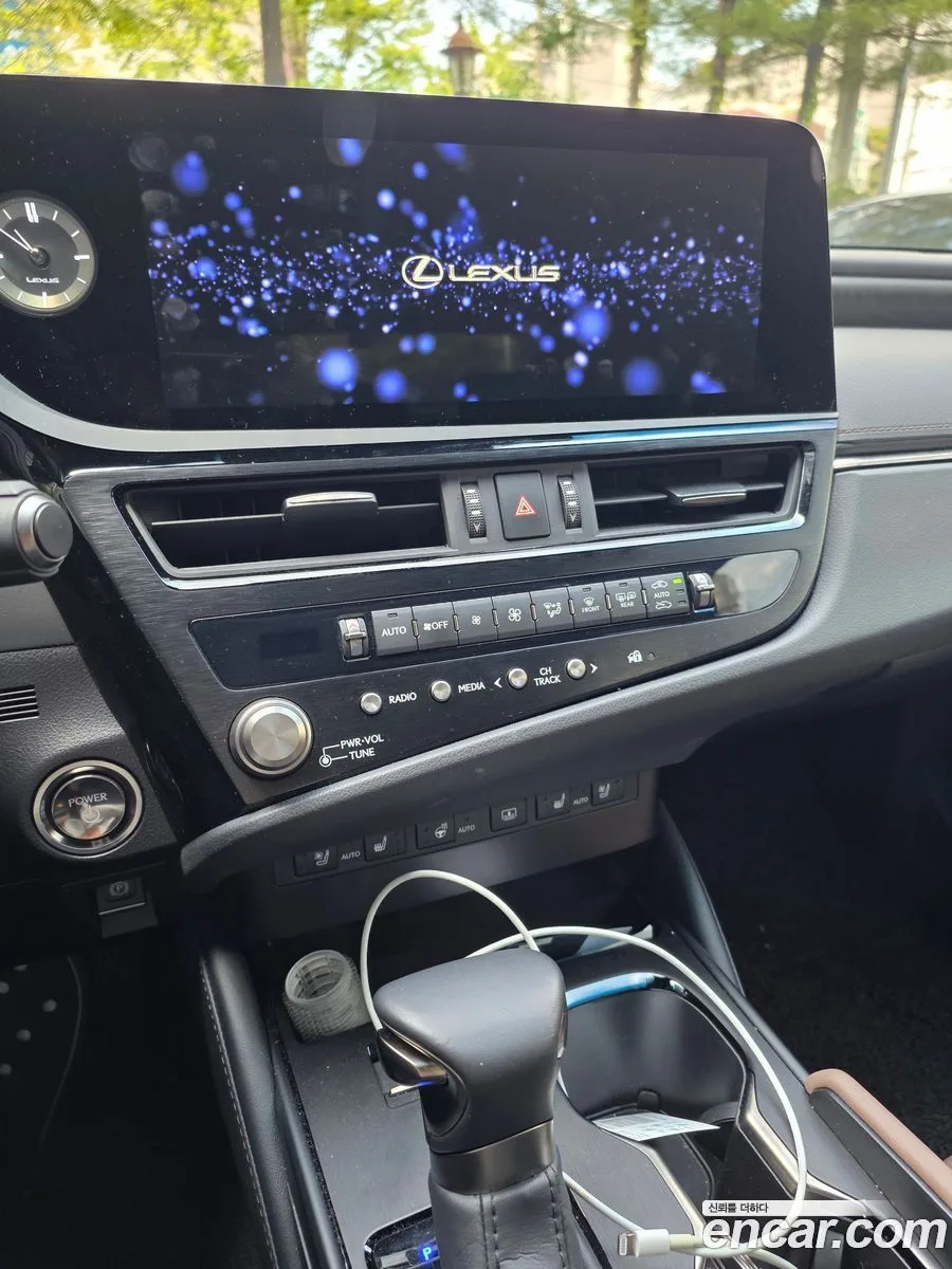 Lexus ES 300h 2024 — миниатюра 4
