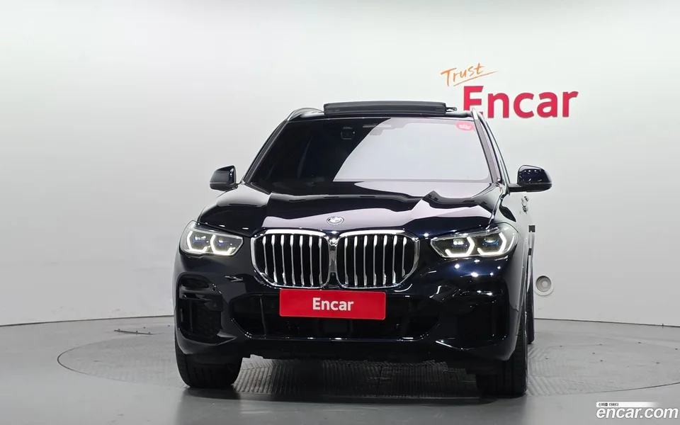 BMW X5 xDrive 40i M 2022 — миниатюра 3