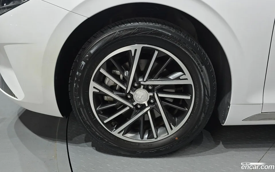 Hyundai Grandeur IG 3.0 LPi () 2022 — миниатюра 5