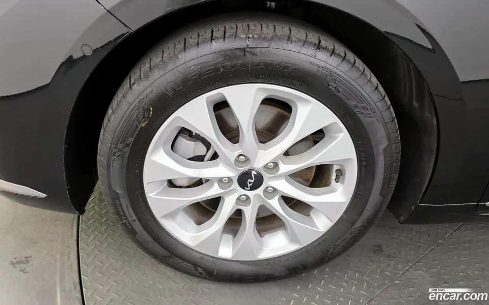Kia K8 2.5 2WD 2023 — thumbnail 2