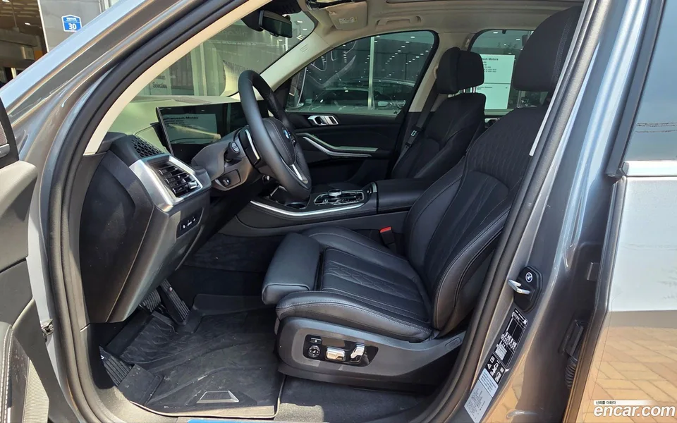 BMW X5 xDrive 40i xLine 2025 — миниатюра 2