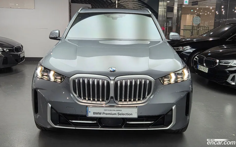 BMW X5 xDrive 40i xLine 2025 — миниатюра 3