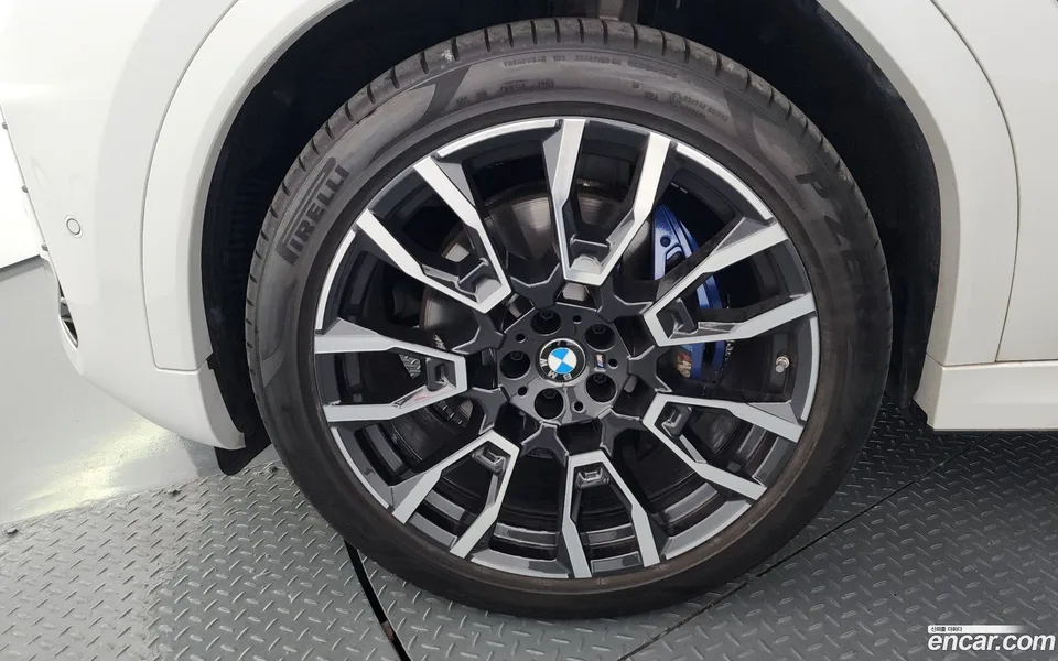 BMW X6 xDrive30d M 2025 — миниатюра 5