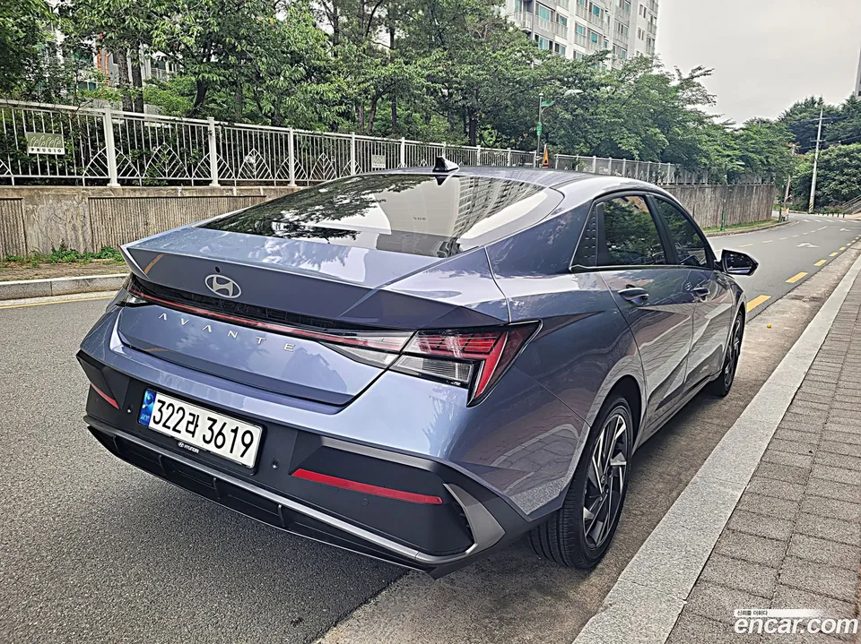 Hyundai Avante CN7 1.6 2023 — thumbnail 2