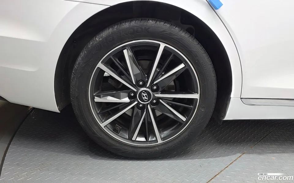 Hyundai Grandeur IG 2.5 2022 — миниатюра 2