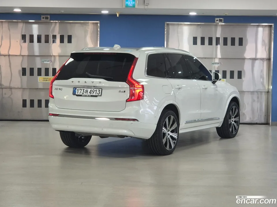 Volvo XC90 B6 2025 — миниатюра 3