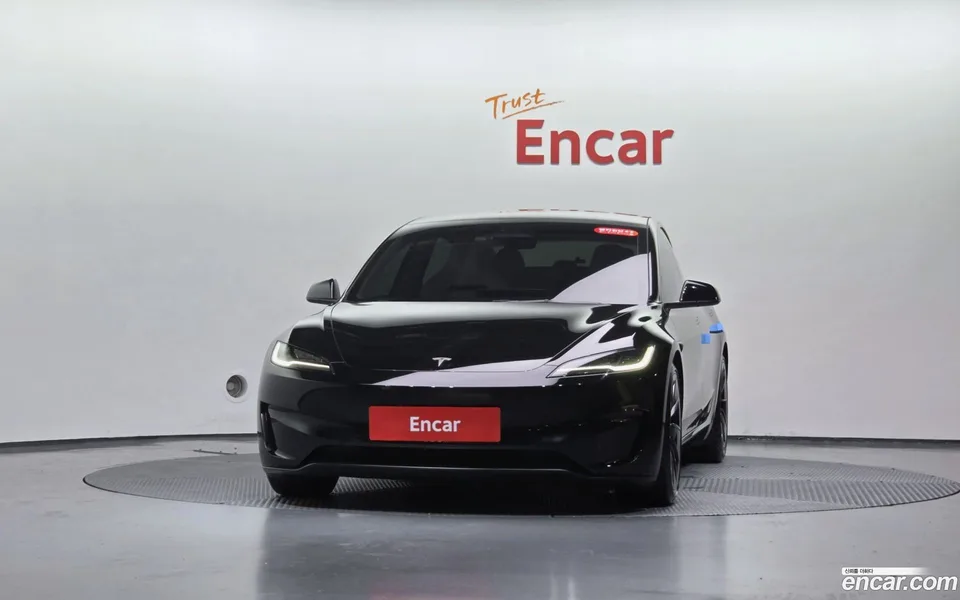 Tesla Model 3 AWD 2024 — миниатюра 3