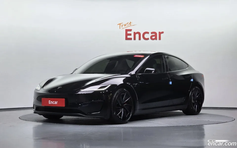 Tesla Model 3 AWD 2024 — фото 1, купить с доставкой в Москву