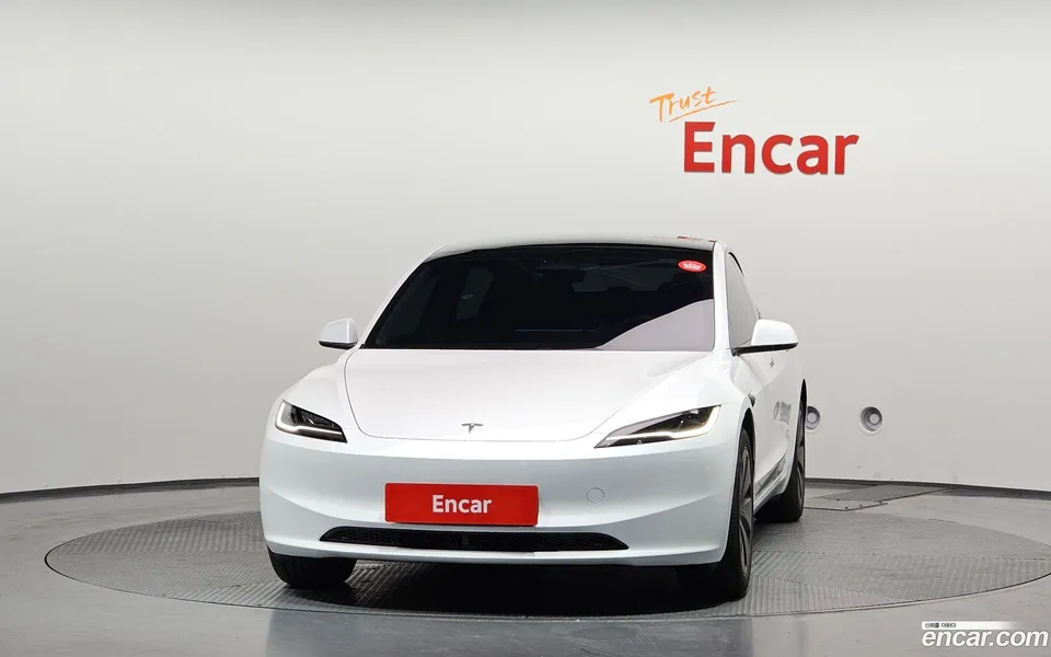 Tesla Model 3 RWD 2025 — миниатюра 3