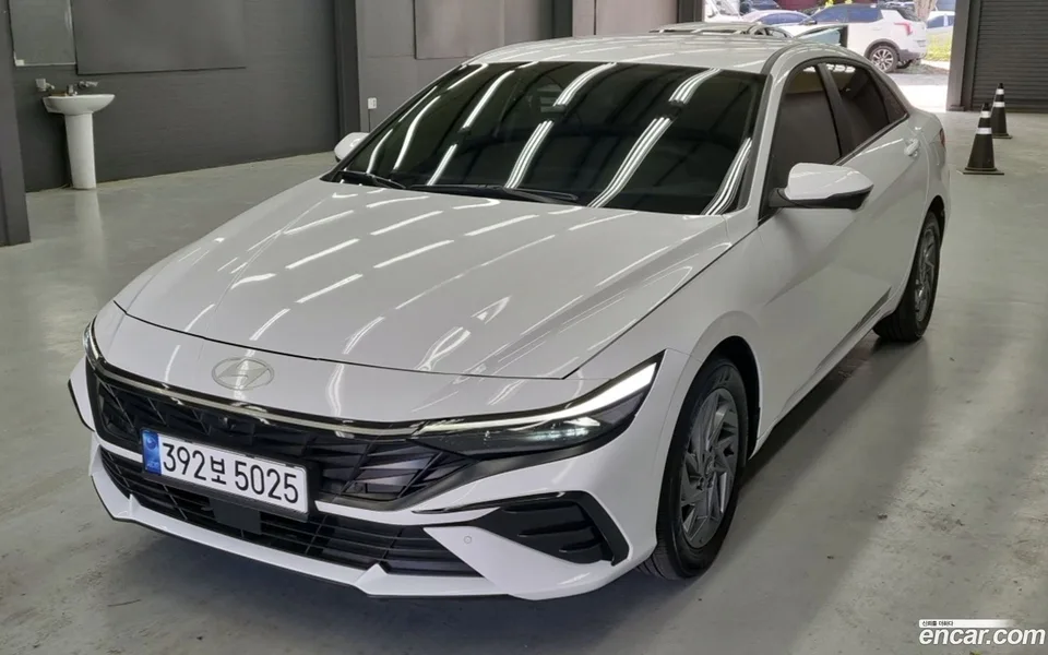 Hyundai Avante CN7 2024