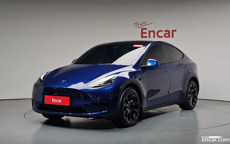 Tesla Model Y RWD 2023 — фото 1, купить с доставкой в Москву