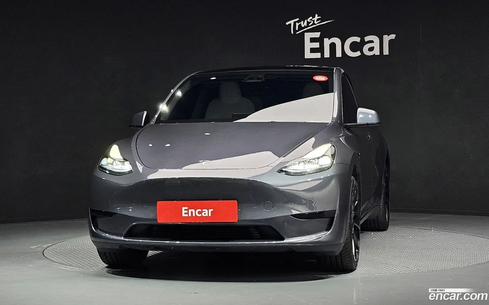 Tesla Model Y RWD 2024 — миниатюра 3