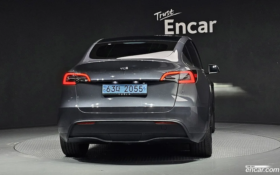 Tesla Model Y RWD 2024 — миниатюра 4