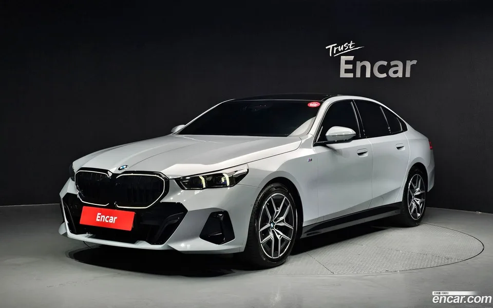 BMW 5 Series 2025