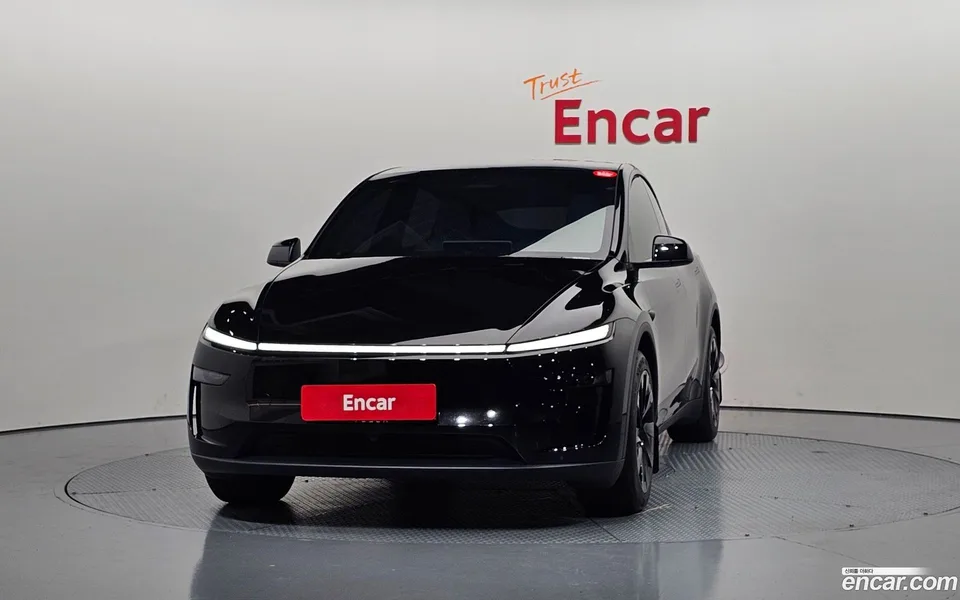 Tesla Model Y RWD 2025 — миниатюра 3