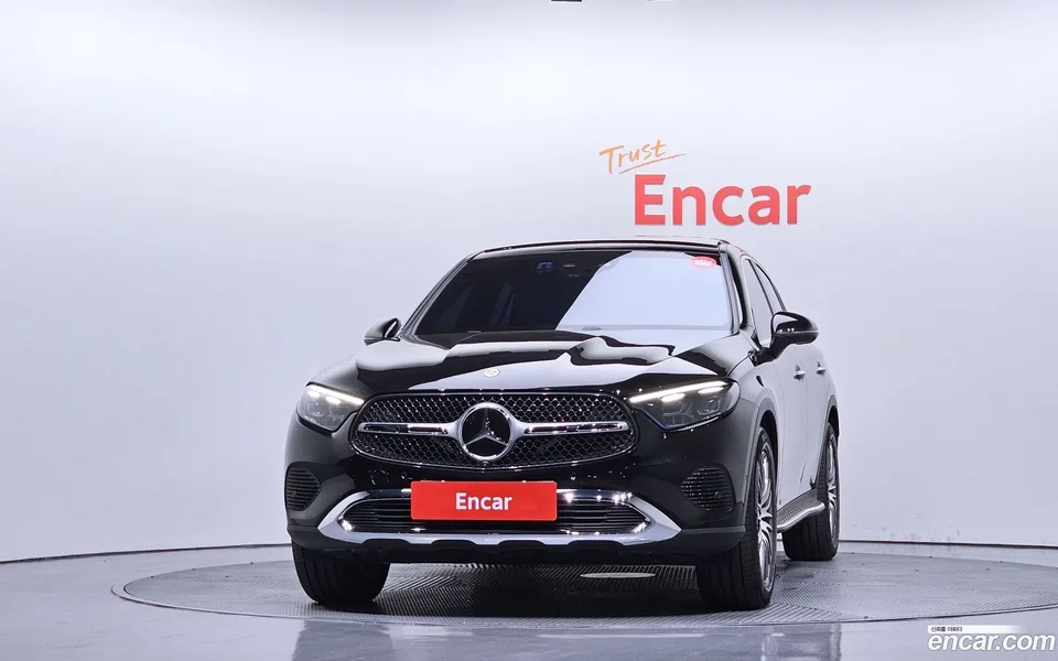 Mercedes-Benz GLC-Class GLC300 4MATIC 2025 — миниатюра 3