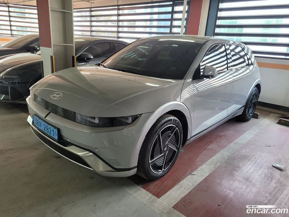 Hyundai Ioniq 5 2024 — фото 1, купить с доставкой в Москву