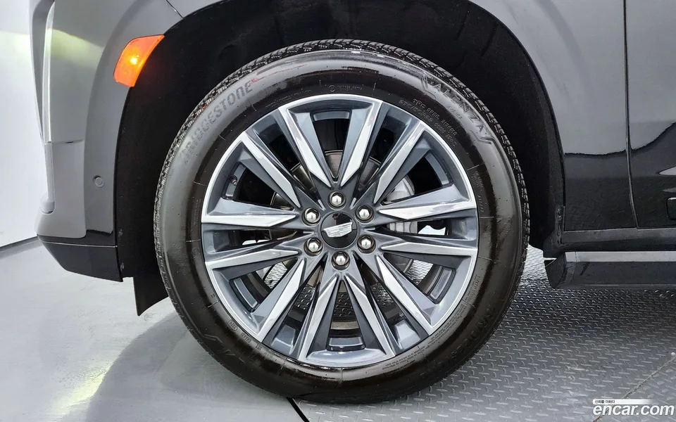 Cadillac Escalade 6.2 ESV 2024 — миниатюра 2