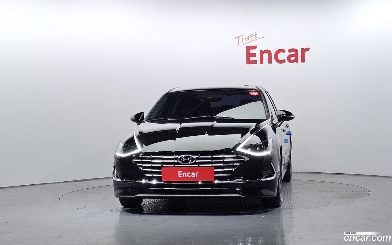Hyundai Sonata Hybrid 2023 — 3