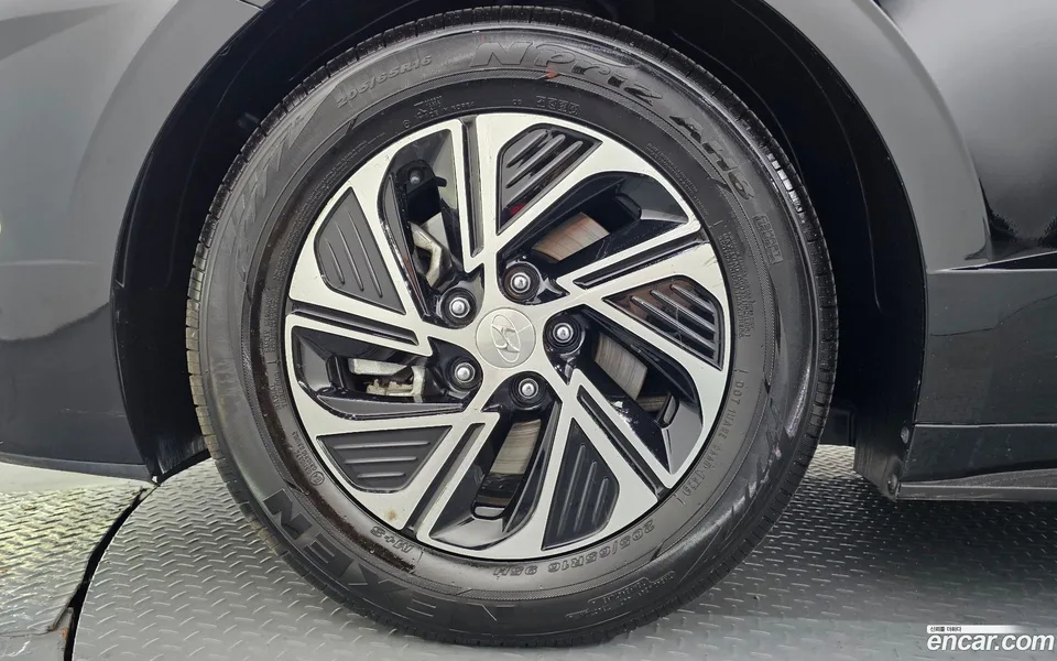 Hyundai Sonata Hybrid 2023 — thumbnail 5