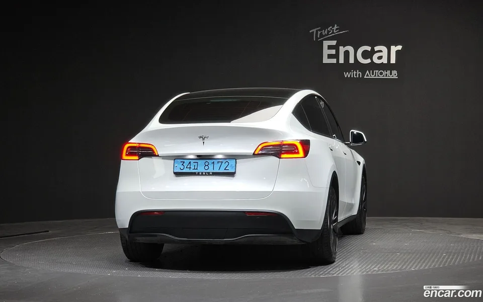 Tesla Model Y RWD 2024 — миниатюра 4