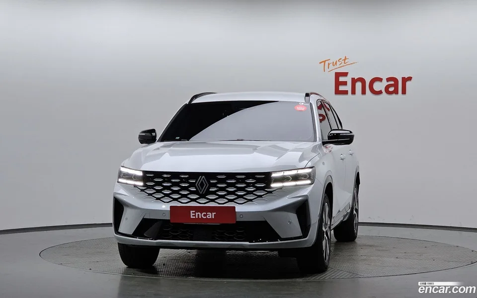 Renault Samsung Grand Koleos 1.5 E-TECH 2WD 2024 — миниатюра 3
