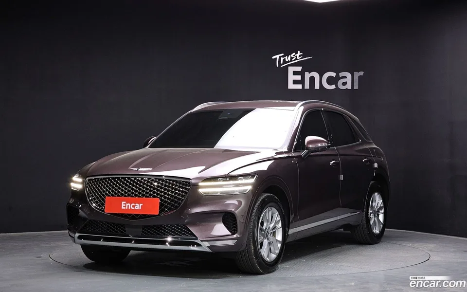 Genesis GV70 2.5T 2WD 2022 — фото 1, купить с доставкой в Москву