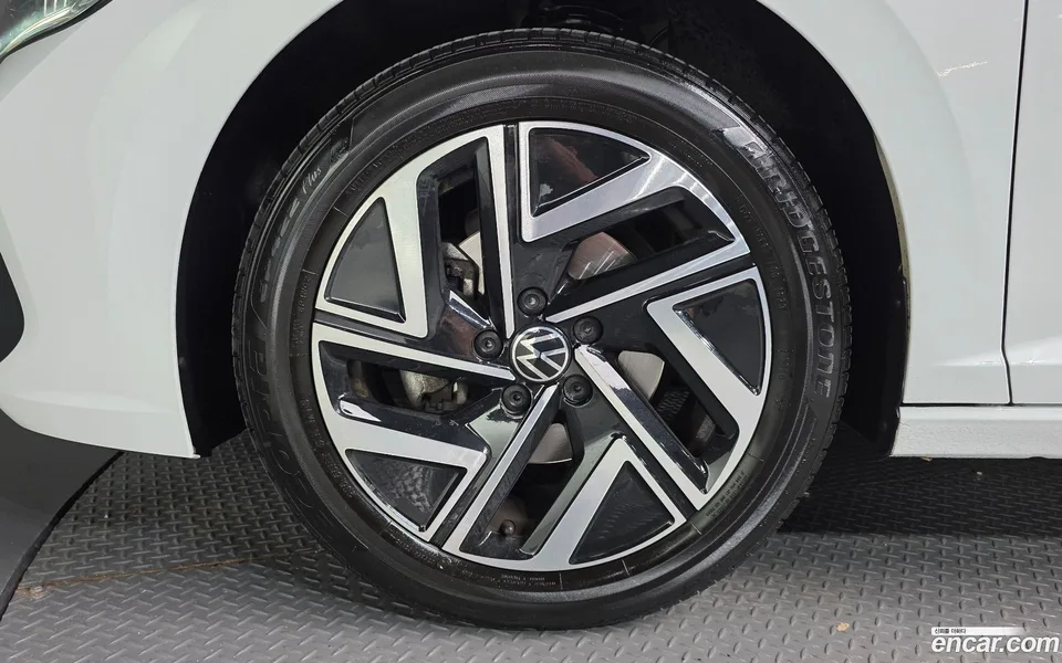 Volkswagen Jetta 1.5 TSI 2023 — миниатюра 2