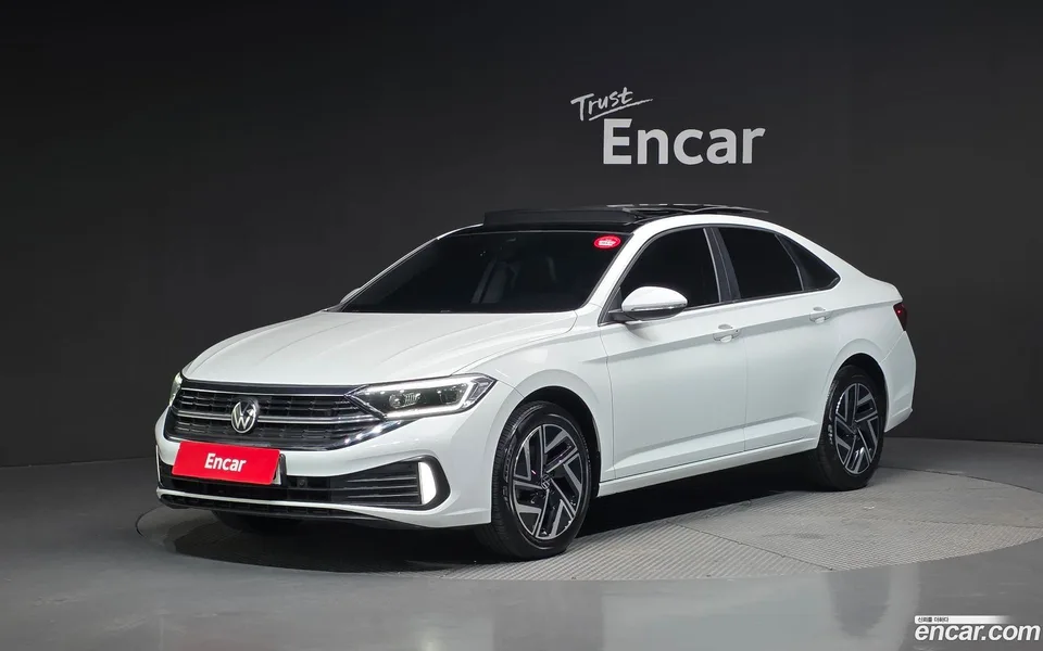 Volkswagen Jetta 1.5 TSI 2023 — фото 1, купить с доставкой в Москву