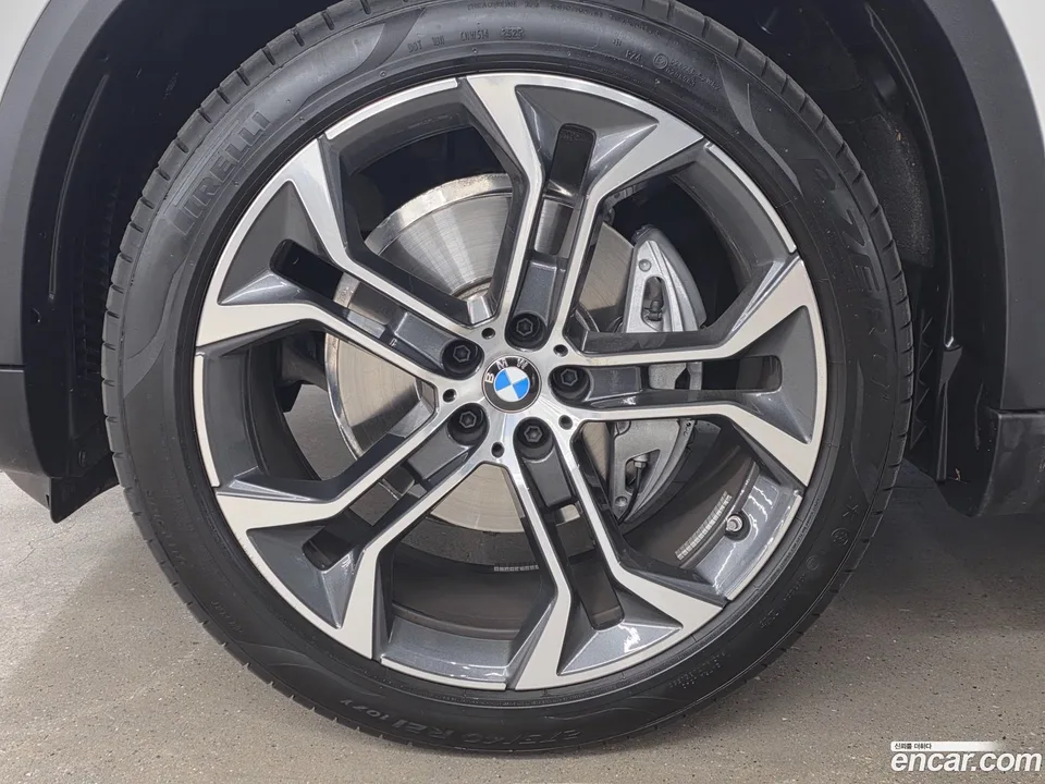 BMW X5 xDrive 40i xLine 2025 — миниатюра 2