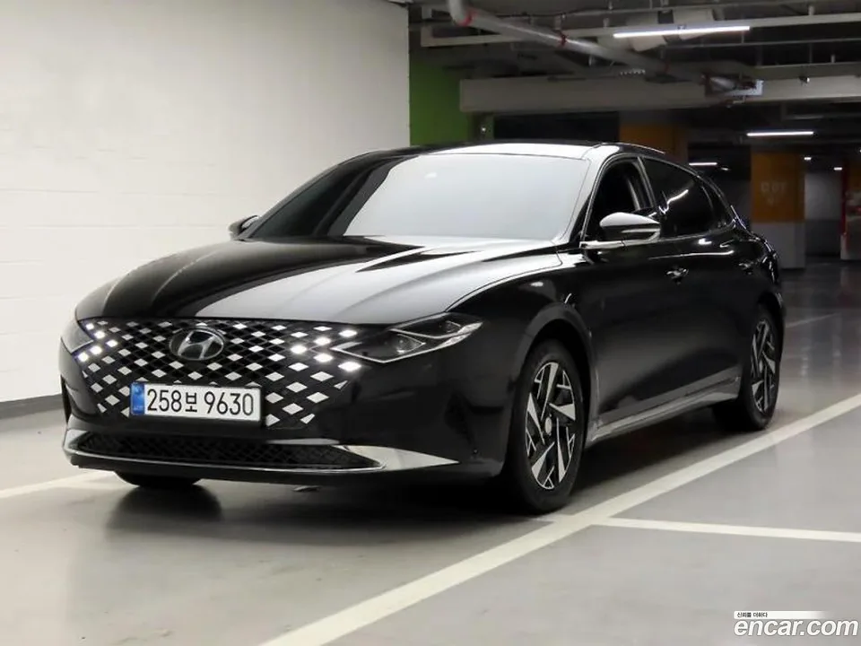 Hyundai Grandeur IG Hybrid 2022