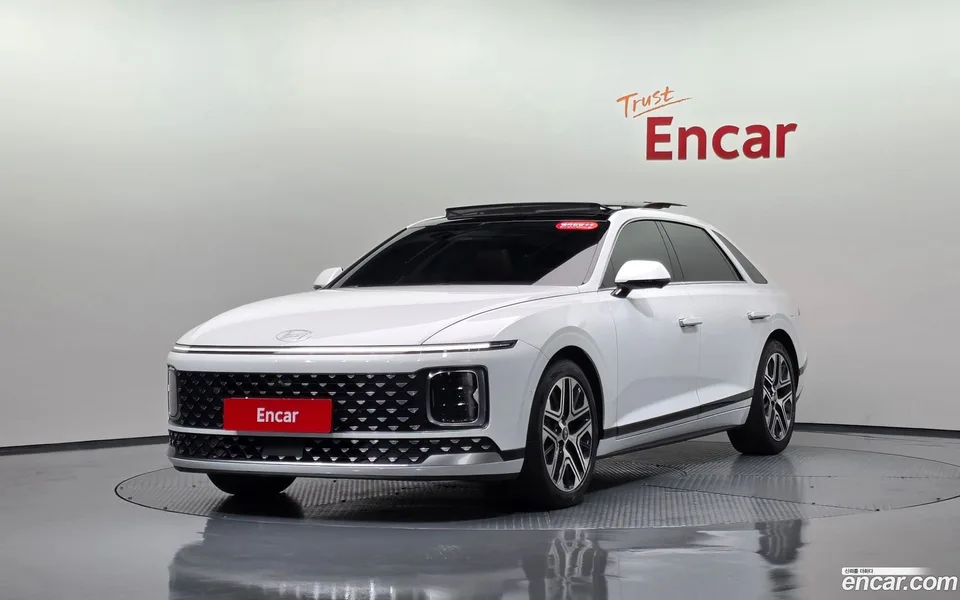 Hyundai Grandeur 2.5 2WD 2023 — фото 1, купить с доставкой в Москву