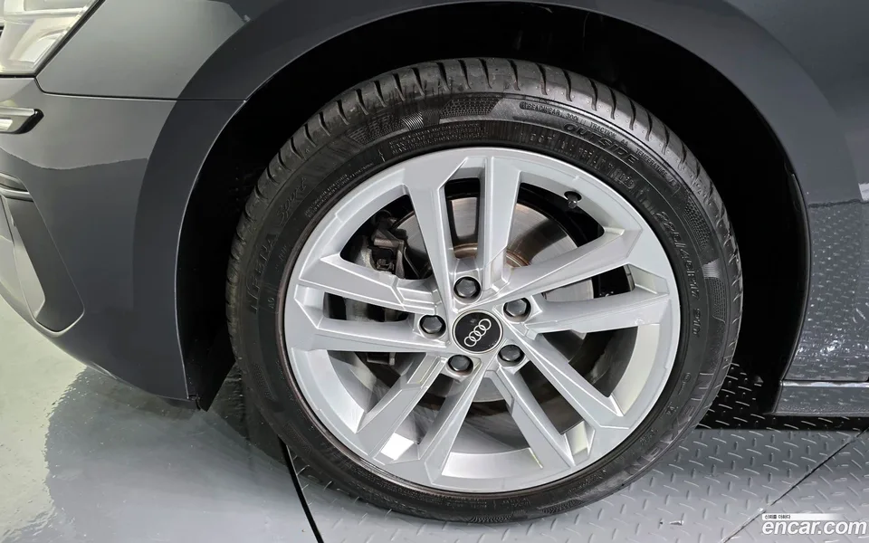 Audi A3 (8Y) 40 TFSI 2023 — миниатюра 5