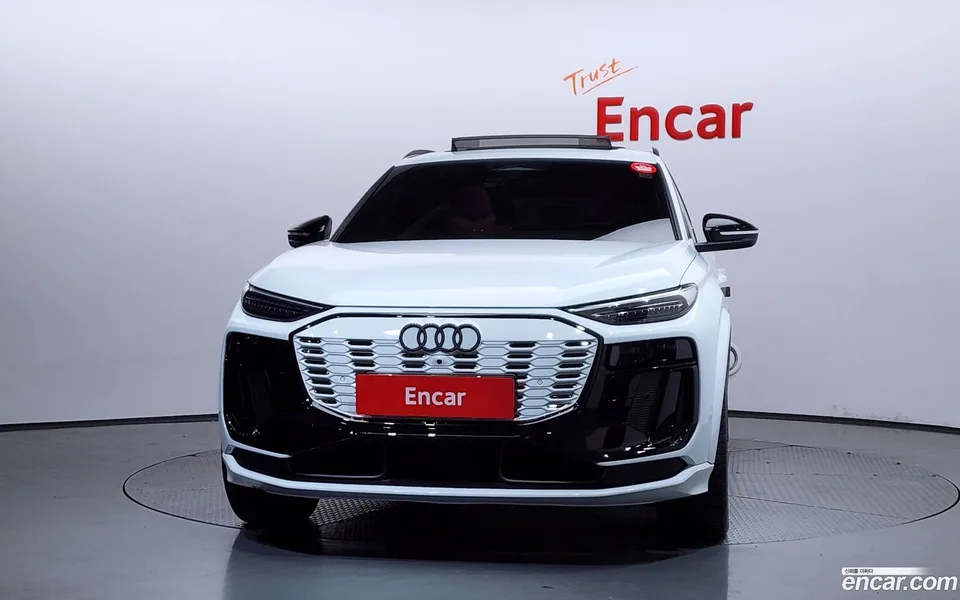 Audi SQ6 e- 2025 — миниатюра 3