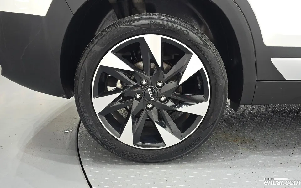 Kia Seltos 1.6 2WD 2022 — миниатюра 2