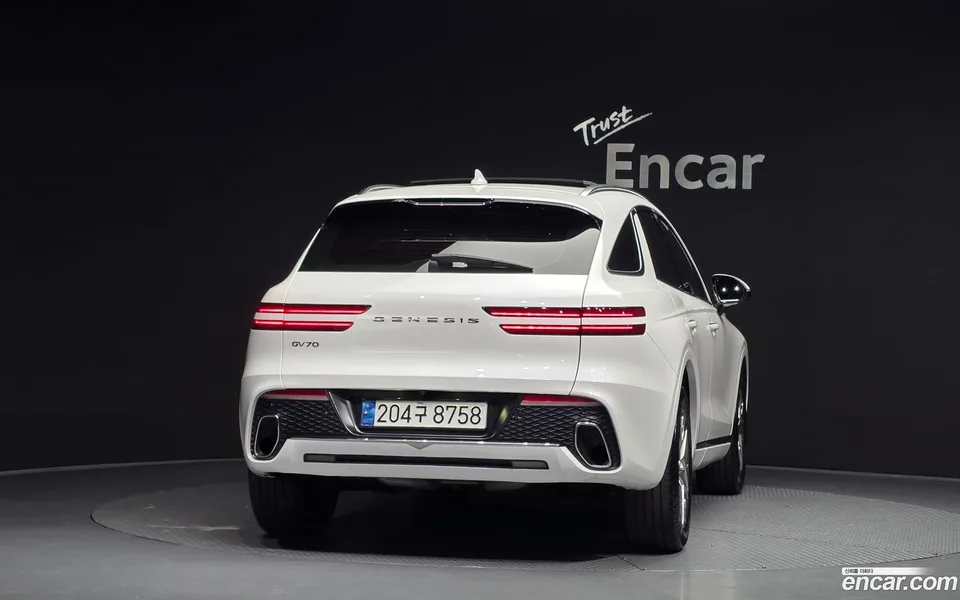 Genesis GV70 2.5T 2WD 2022 — миниатюра 4