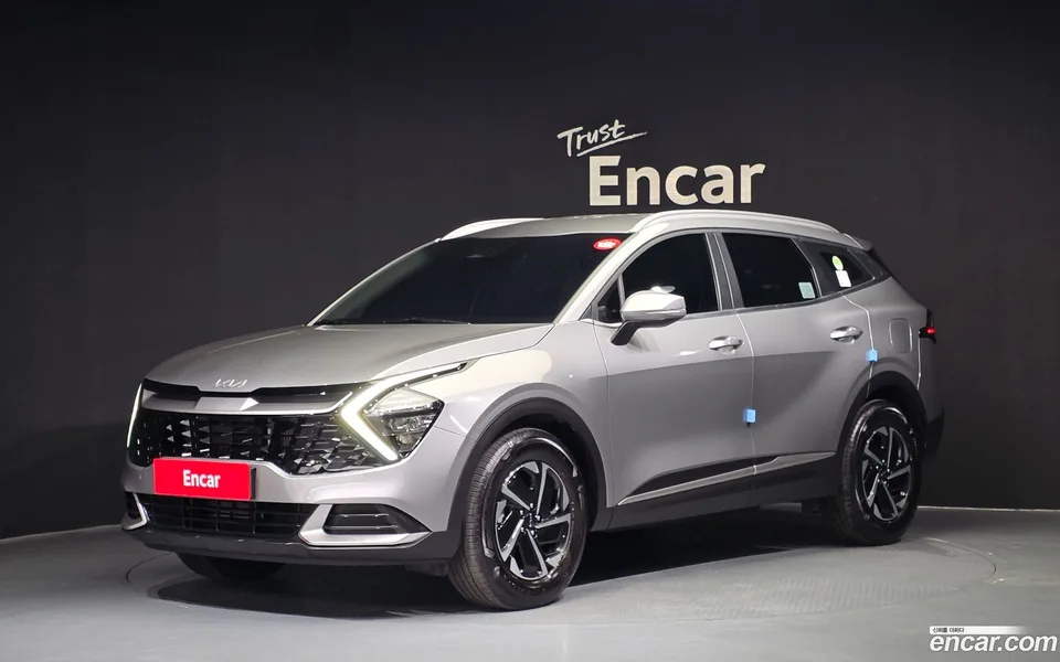 Kia Sportage Hybrid 4WD 2022 — фото 1, купить с доставкой в Москву